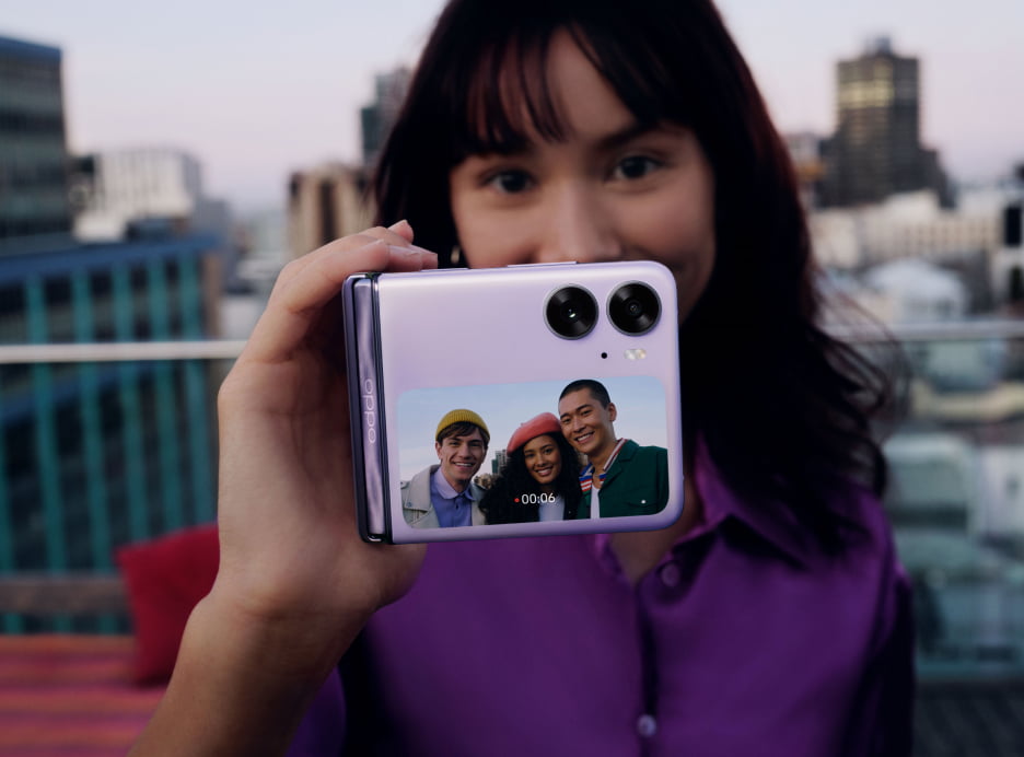 OPPO Find N2 Flip Tech Studio | See More In A Snap